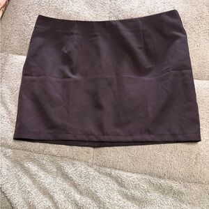 Classic Black Women's Mini Skirt